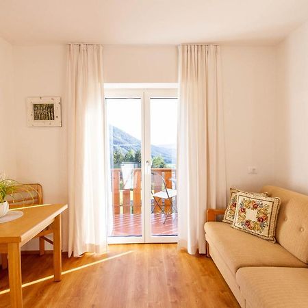 Haus Lohengrin Ferienwohnung 1 Сиуси Екстериор снимка